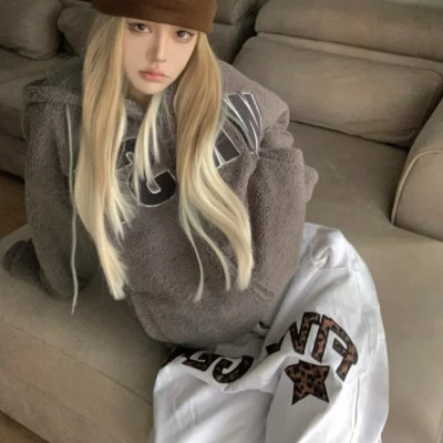 比较媚的女生头像图片