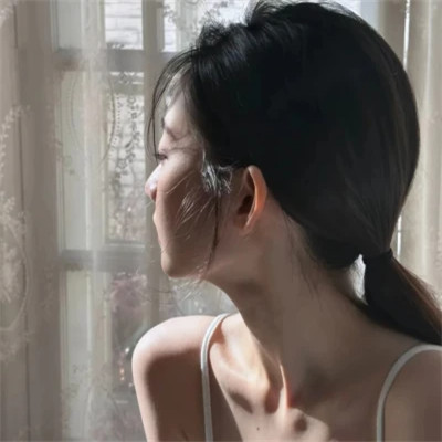 女生头像高级质感冷艳气质图片
