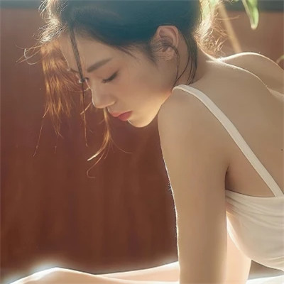 女生头像高级质感冷艳气质图片