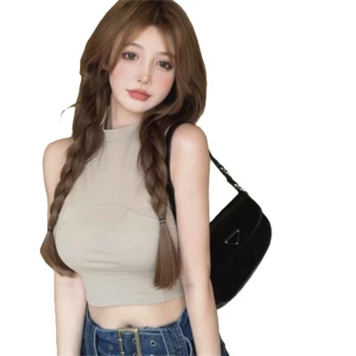 精致冷艳女生头像图片