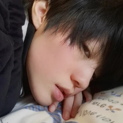 2025炫酷男生头像高清图片