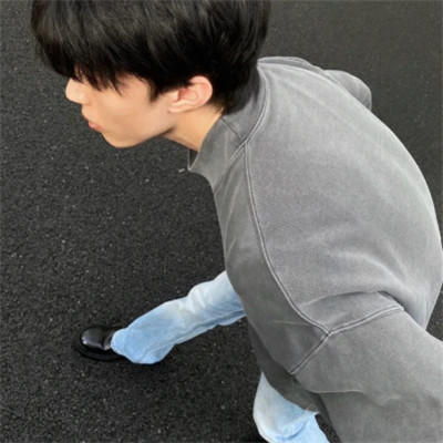 2025最新款帅气高清男生头像
