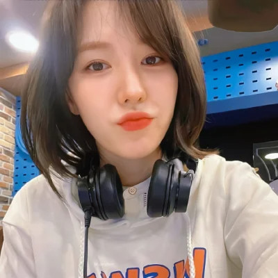 孙胜完Wendy头像图片