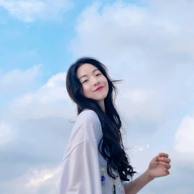 女生头像图片干净简单唯美