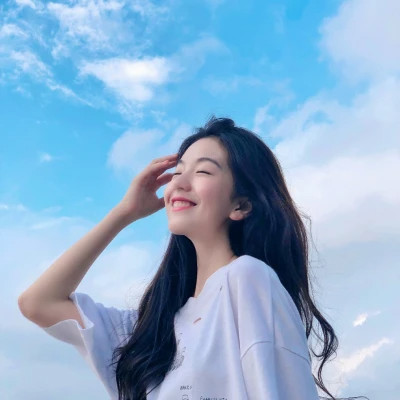 女生头像图片干净简单唯美