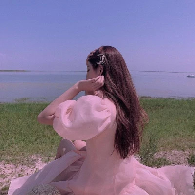 女生头像图片干净简单唯美