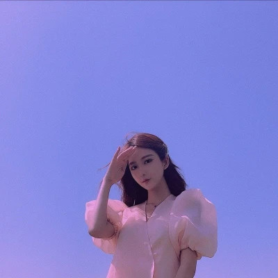 女生头像图片干净简单唯美