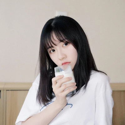 女生头像图片干净简单唯美