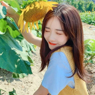 女生头像图片干净简单唯美