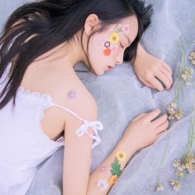 头像女生唯美简单清新干净