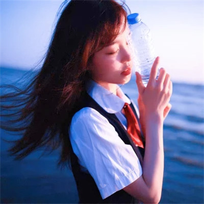 头像女生唯美简单清新干净