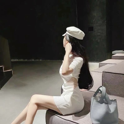 全身照女生头像真人高清