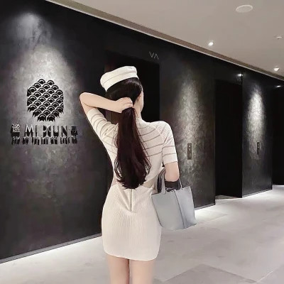全身照女生头像真人高清