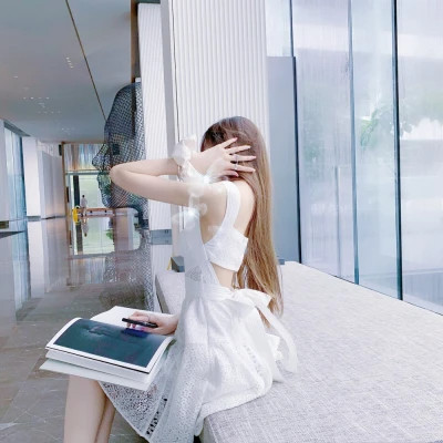 全身照女生头像真人高清