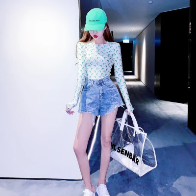 头像真人女不露脸全身