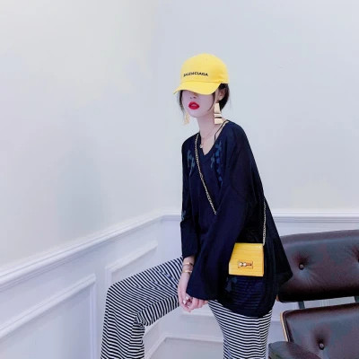 头像真人女不露脸全身