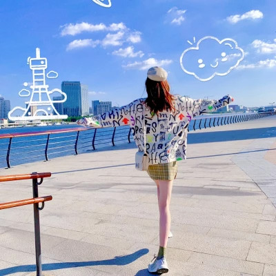 头像真人女不露脸全身
