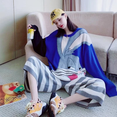 可以看到女生所有部位的头像
