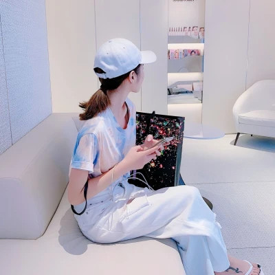 2025最火最潮女生头像
