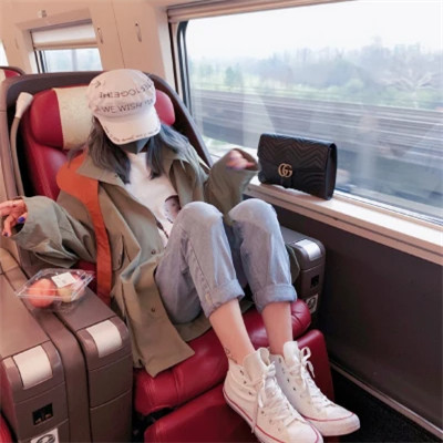 头像微信2025年女生时尚图片