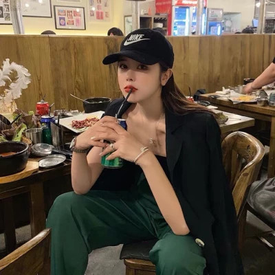 微信个性头像图片2025年女生