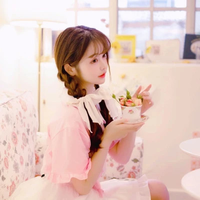 微信个性头像图片2025年女生
