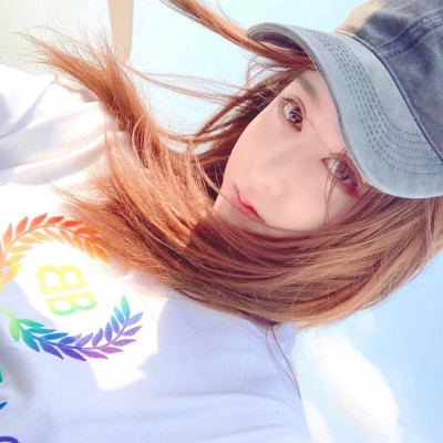 2025头像最新版的图片女