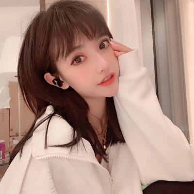 2025头像最新版的图片女