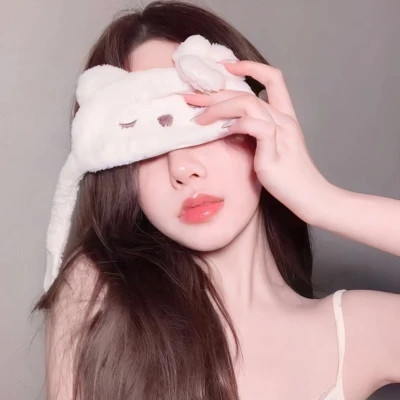 女头真人2025网红爆款