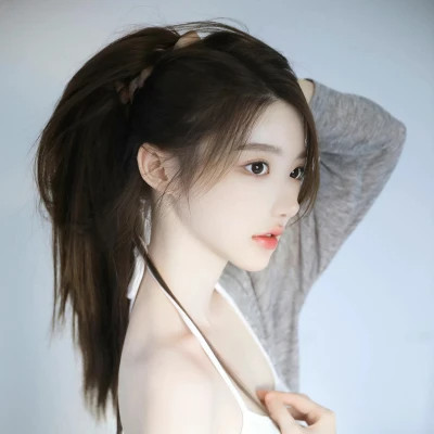女头真人2025网红爆款