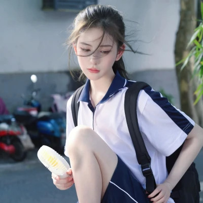2025头像女微信真人漂亮图片