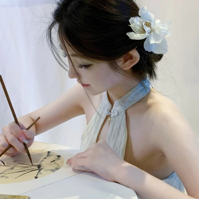 2025头像女微信真人漂亮图片