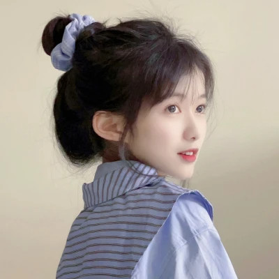 2025头像女微信真人漂亮图片