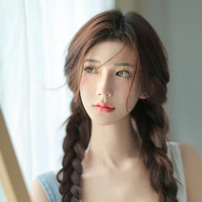 2025头像女微信真人漂亮图片