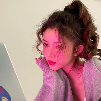 2025年很潮真人女头