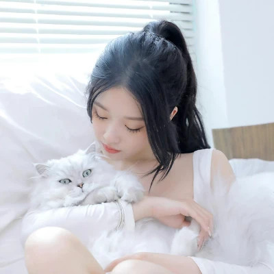 2025年很潮真人女头