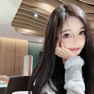 2025头像女简洁真人图片