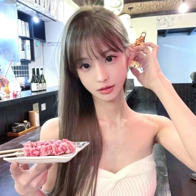 2025头像女简洁真人图片