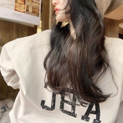 2025头像女简洁真人图片