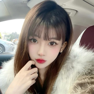 2025头像女简洁真人图片