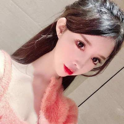 2025真人超火女头