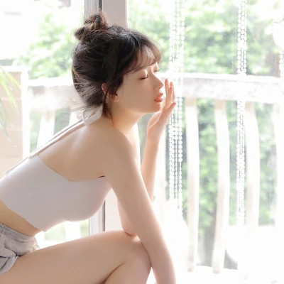 2025真人超火女头