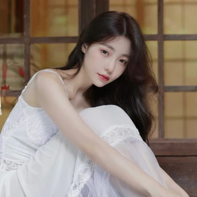 2025年真人女头