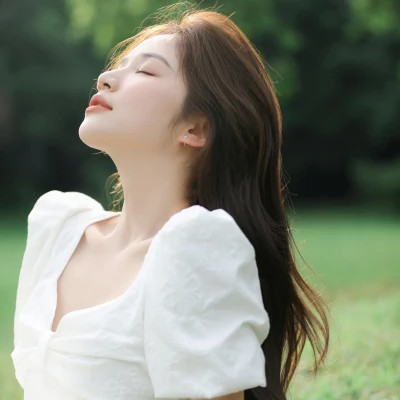 2025年真人女头