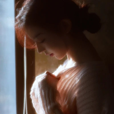 2025年真人女头