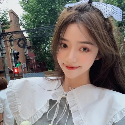 2025年真人女头