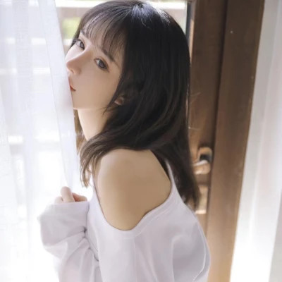 2025年真人女头