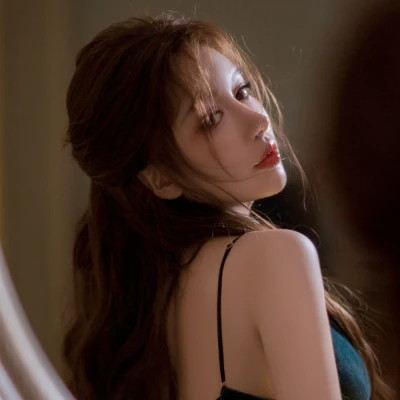 2025超火女头