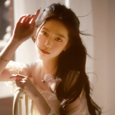 2025超火女头