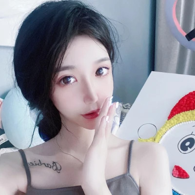 2025真人女头高清